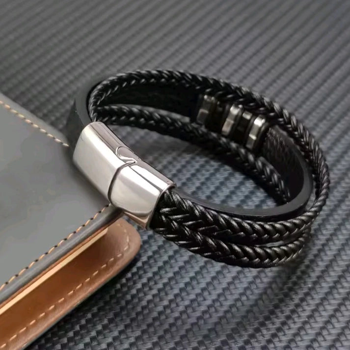 Pulseira de Couro Masculina "Massimo”