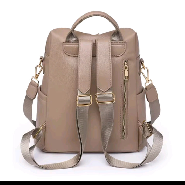 Bolsa-Mochila-Feminina-de-Couro-Vittoria-Bolsa-Mochila-Feminina-bolsa-mochila-de-couro-feminina

