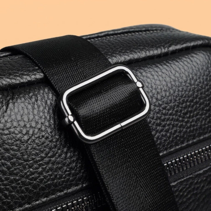 bolsa transversal masculina 
bolsa de couro masculina 
bolsa de couro masculina transversal 

