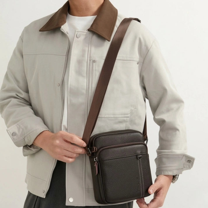 bolsa transversal masculina 
bolsa de couro masculina 
bolsa de couro masculina transversal 

