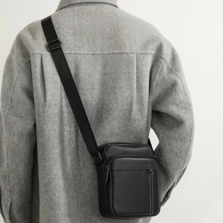 bolsa transversal masculina 
bolsa de couro masculina 
bolsa de couro masculina transversal 

