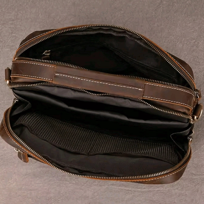 bolsa-de-couro-masculina-bertosee-com-revestimento-nobre-e-durável