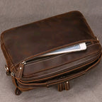 bolsa-de-couro-massimo-bertosee-com-textura-fina-e-costura-aparente

