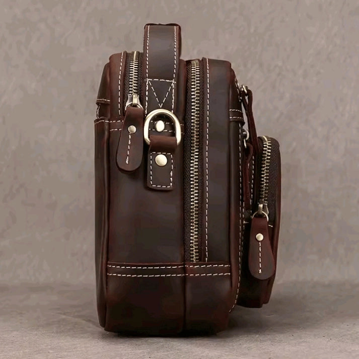 bolsa-de-couro-masculina-bertosee-com-divisórias-inteligentes
