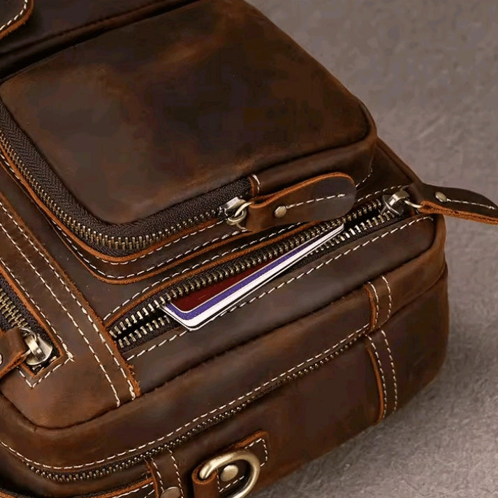 bolsa-de-couro-massimo-bertosee-com-bolsos-externos-práticos
