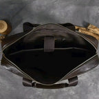 maleta-de-couro-crossbody-leve-compacta-e-ideal-para-o-dia-a-dia

