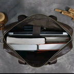 maleta-de-couro-para-notebook-com-design-moderno-e-alça-ajustável