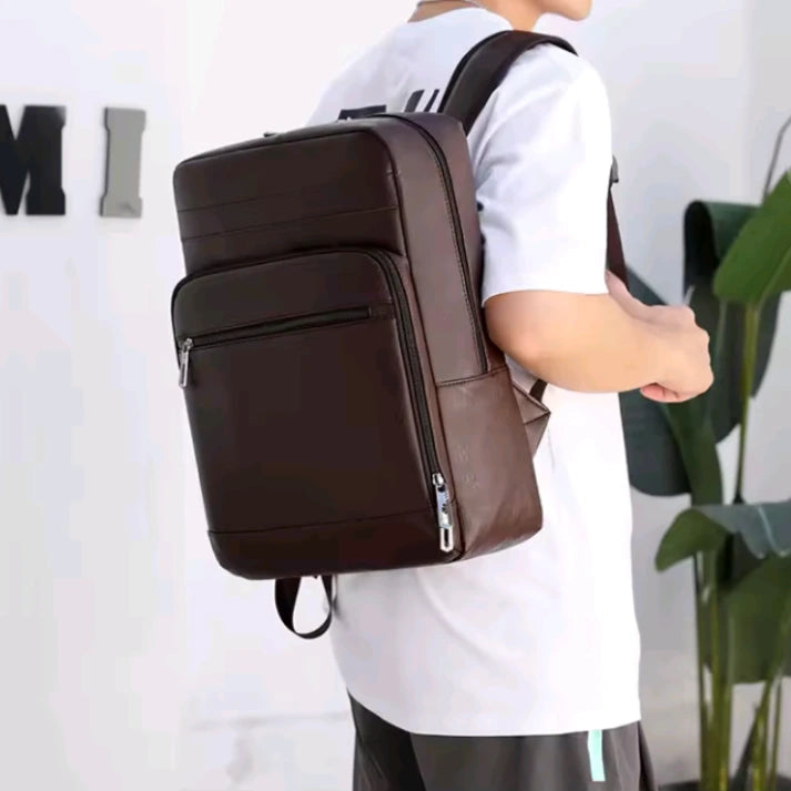 Mochila de Couro “Massimo” Europa
