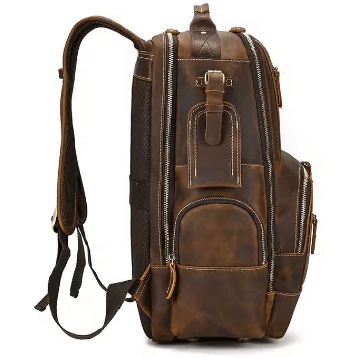 mochila-masculina-preta-de-couro-para-notebook-com-base-almofadada