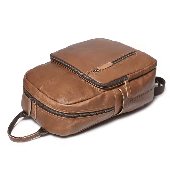 mochila-de-couro-legitimo-com-visual-antigo-e-design-estruturado