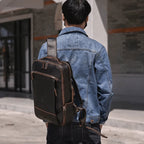 mochila-de-couro-legitimo-preta-para-homens-com-design-inteligente