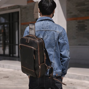 mochila-de-couro-legitimo-preta-para-homens-com-design-inteligente