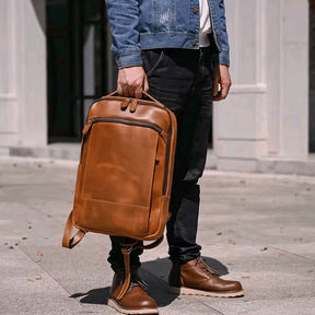 mochila-de-couro-para-notebook-com-almofadado-interno-e-zíper-metalico