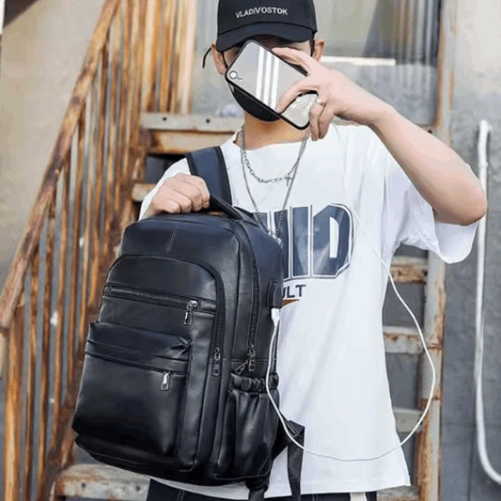 mochila-masculina-de-couro-sofisticada-para-dia-a-dia