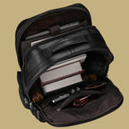 mochila-de-couro-preto-massimo-com-carregador-usb-e-suporte-para-laptop