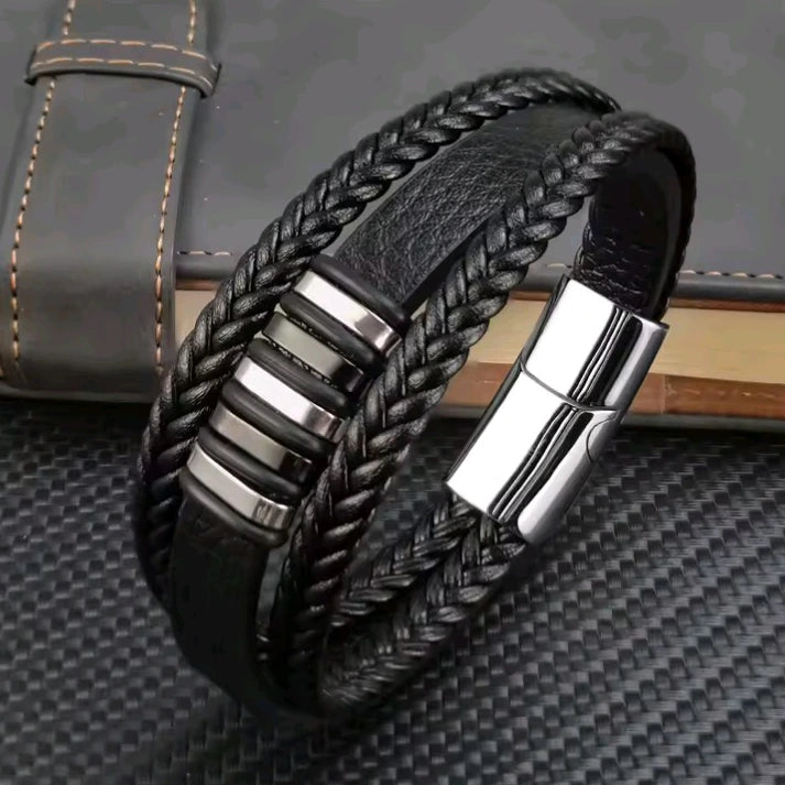 Pulseira de Couro Masculina "Massimo”
