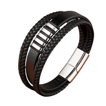 pulseira-masculina-de-couro-salvatore-com-detalhes-sofisticados